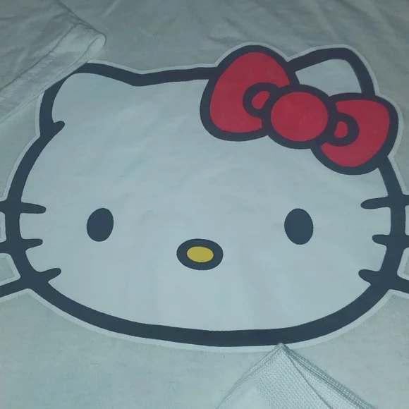 Hello Kitty Tee with matching Socks - Picture 2 of 7